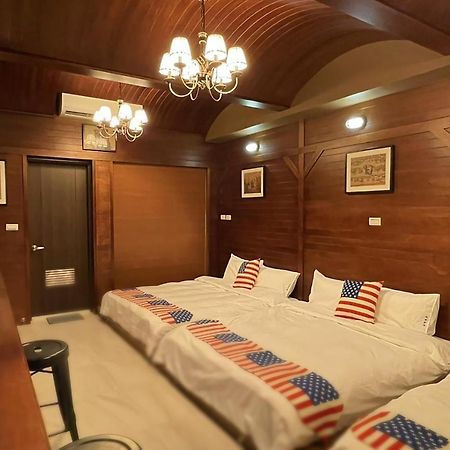 Time Light Walk B&B Hualien City Exterior photo
